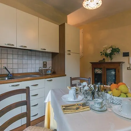 Apartman Casa Ida- App.to Balcone